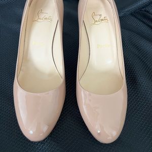 Christian Louboutin Nude Pumps